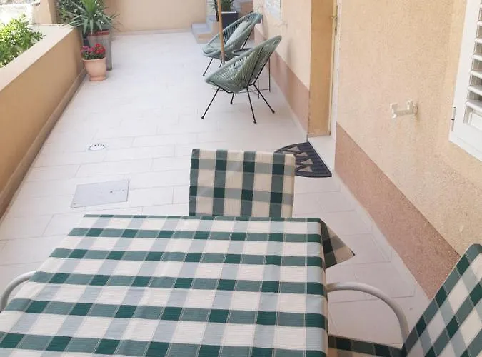 Smiljana Mucic Apartament Makarska