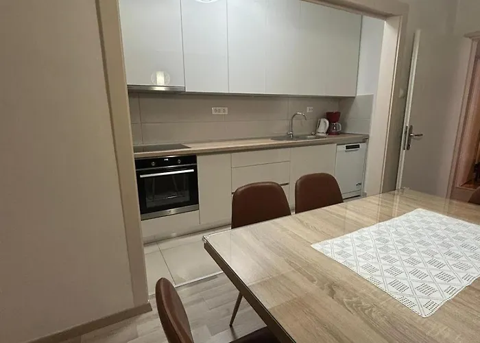 Smiljana Mucic Apartament Makarska