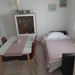 Smiljana Mucic شقة *