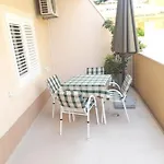 Smiljana Mucic アパート