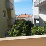 Smiljana Mucic شقة ماكارسكا