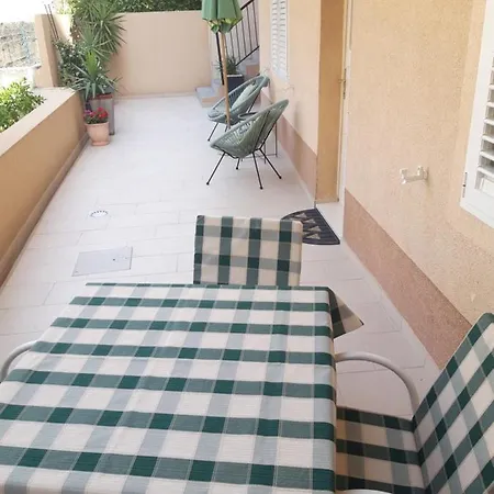 Smiljana Mucic Lägenhet Makarska