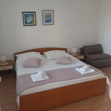 Smiljana Mucic Апартаменти *
